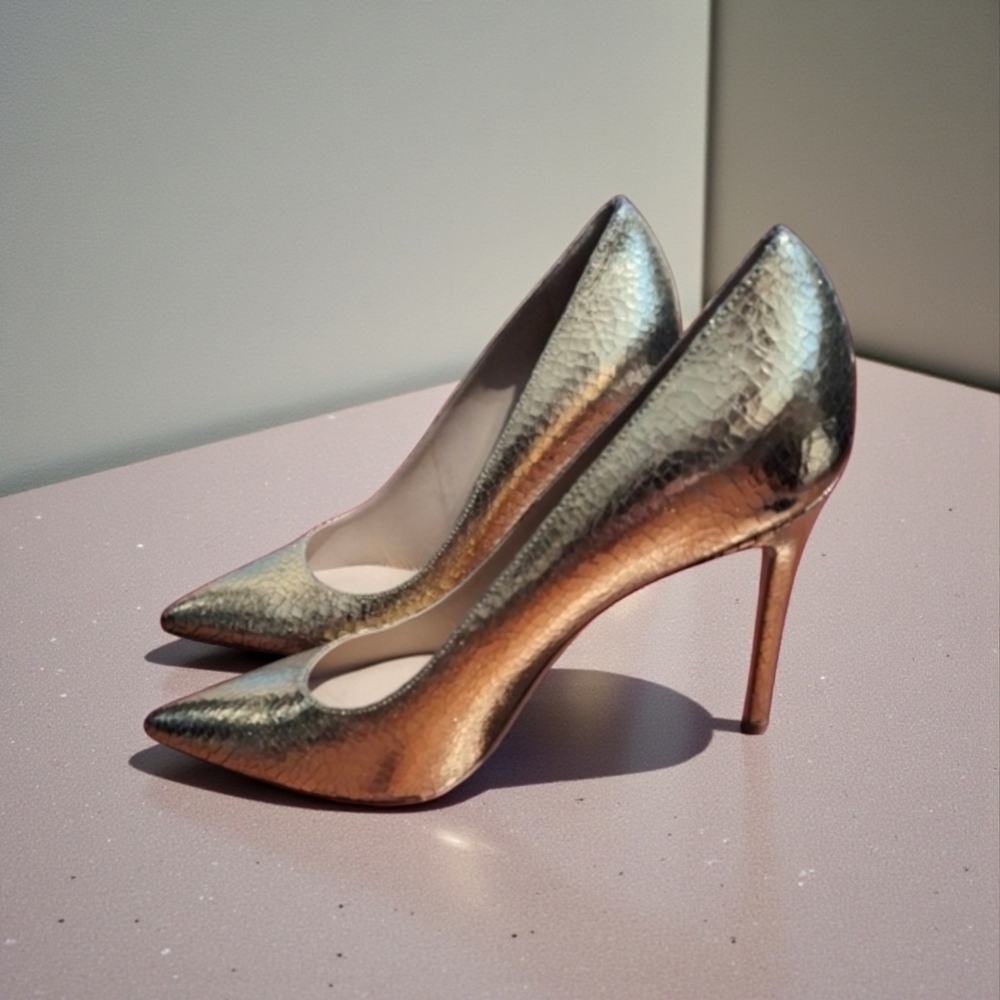 NWT Michael Kors Gold Heels. Runway Collection. Made In Italy! $2,000.00 Shoes!!